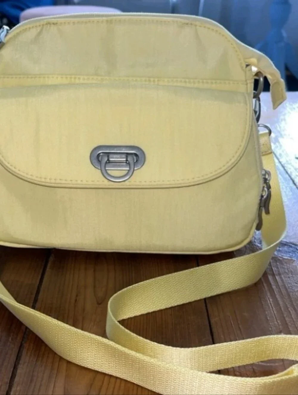 Baggallini Yellow Crossbody Shoulder Bag